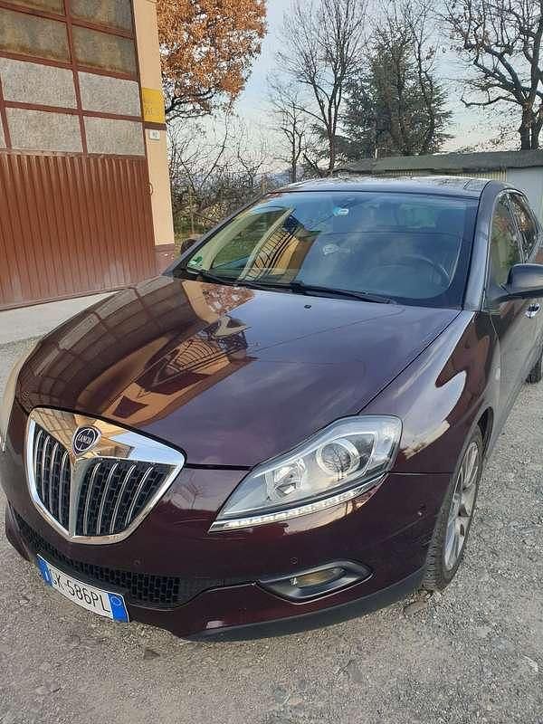 Usata Lancia Delta 165 CV (121 kW) 2010 Utilitaria