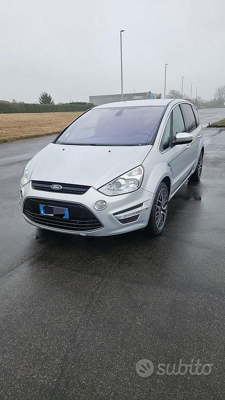 Usata Ford S-MAX Titanium 200 CV (147 kW) 2011 Grigio Monovolume