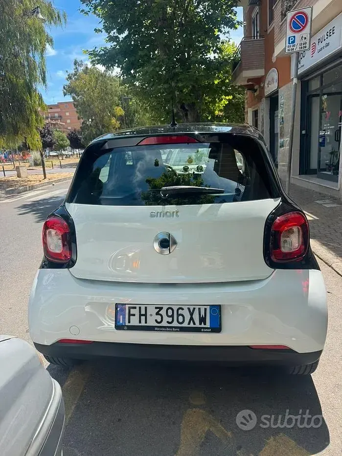 Usata Smart ForFour 71 CV (52 kW) 2017 Utilitaria