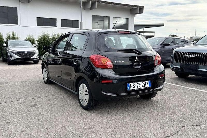 Usata Mitsubishi Space Star Invite 71 CV (52 kW) 2018 Nero Berlina