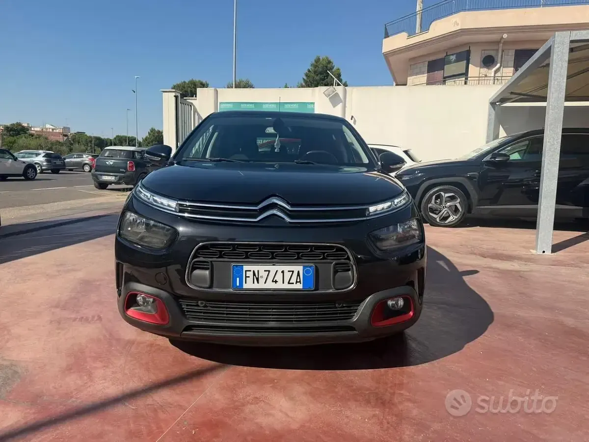 Usata Citroën C4 Shine 99 CV (72 kW) 2018 Nero Berlina