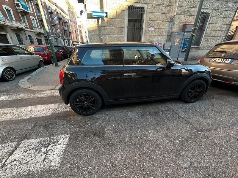 Nero Usata 2015 Mini One D Due volumi | 8000 € (Super prezzo) - Immagine 1/4