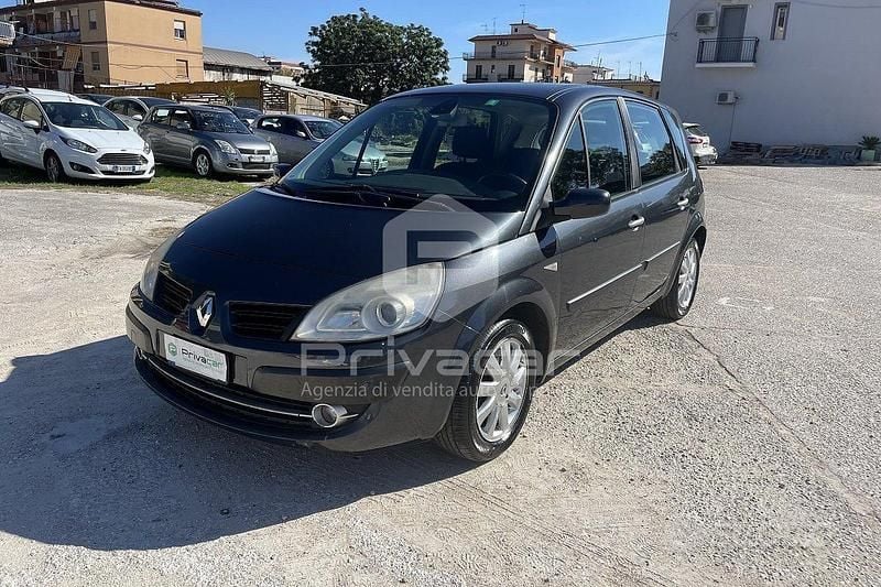 Usata Renault Scénic II 106 CV (77 kW) 2007 Nero Monovolume