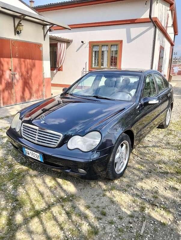 Usata Mercedes C200 Avantgarde 163 CV (119 kW) 2000 Berlina