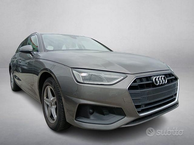 Usata Audi A4 Business 136 CV (100 kW) 2021 Grigio scuro Station wagon