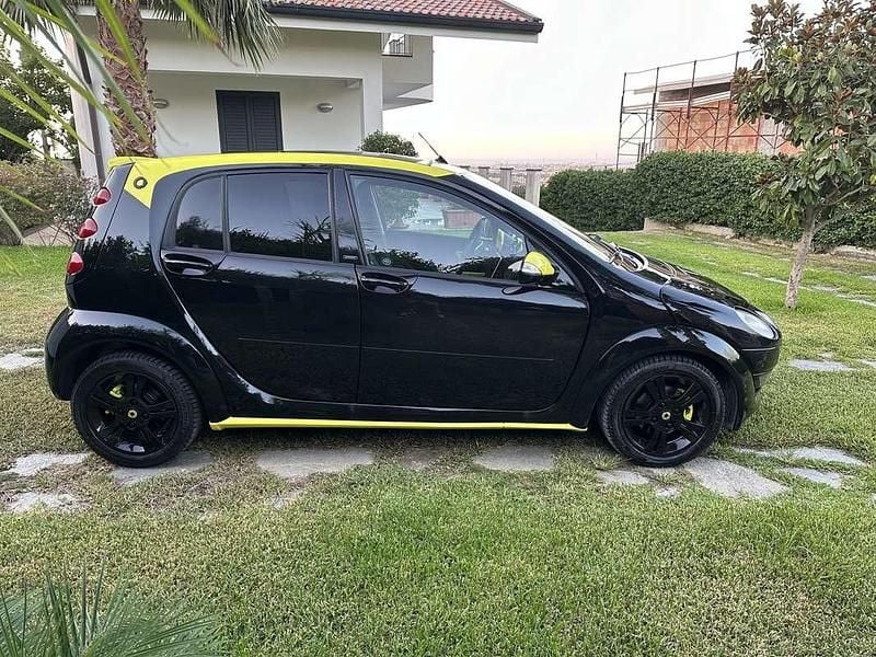 Usata Smart ForFour Passion 95 CV (69 kW) 2006 Nero Utilitaria