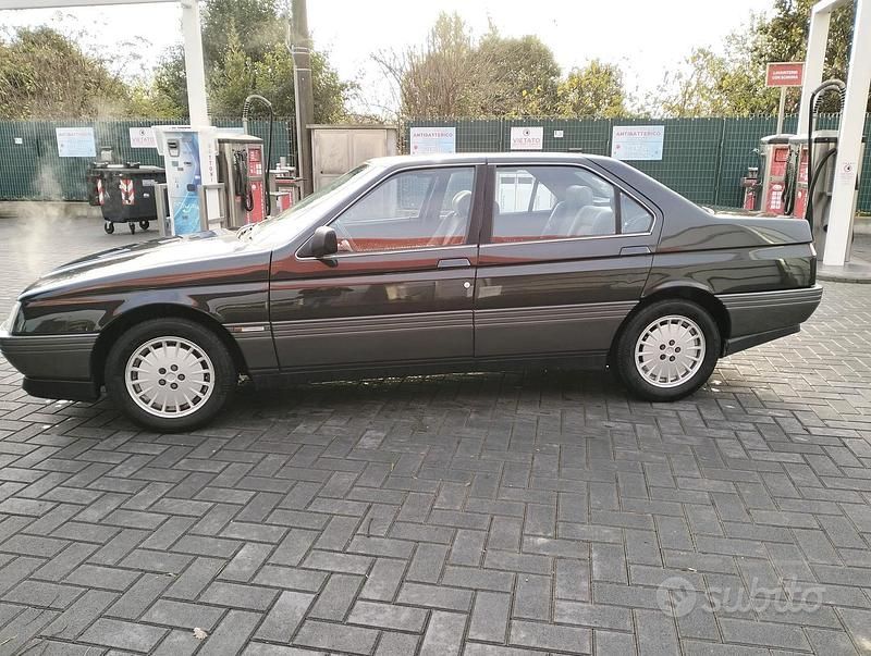 Usata Alfa Romeo 164 210 CV (154 kW) 1991 Nero Berlina