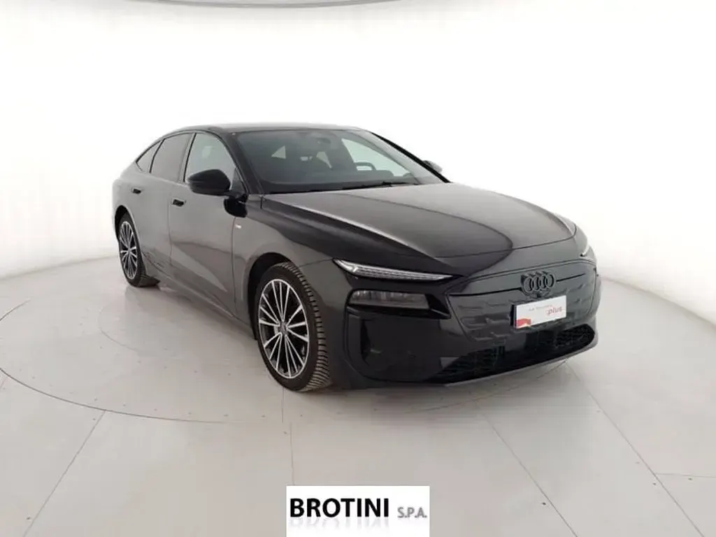 Usata Audi A6 e-tron S-Line 339 kW (462 CV) 2025 Nero metallizzato