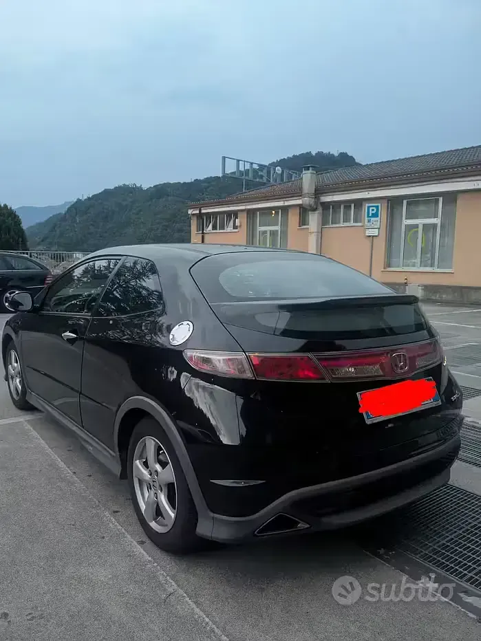Usata Honda Civic Type S 99 CV (72 kW) 2010 Nero Berlina