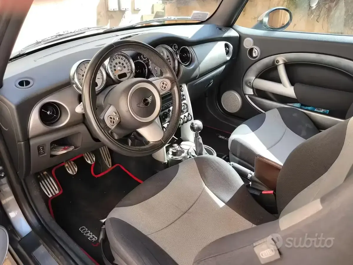 Usata Mini Cooper S Cabriolet 170 CV (125 kW) 2005 Grigio Cabrio