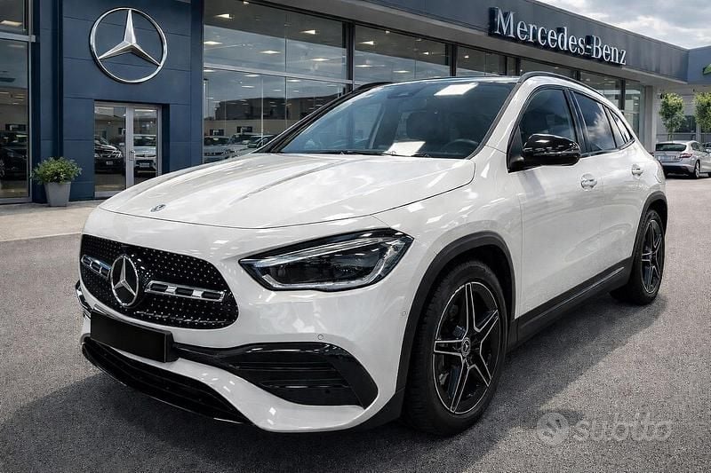 Usata Mercedes GLA200 Premium 150 CV (110 kW) 2022 Bianco SUV