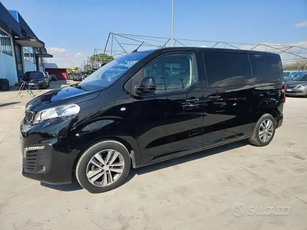Usata Peugeot Traveller 177 CV (130 kW) 2021 Nero Monovolume