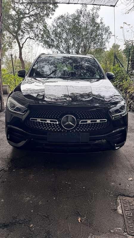 Usata Mercedes GLA200 Premium 150 CV (110 kW) 2023 Nero SUV