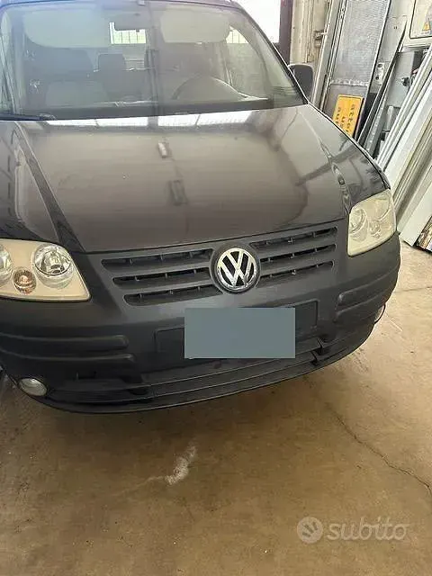 Usata VW Caddy 109 CV (80 kW) 2010 Nero Monovolume