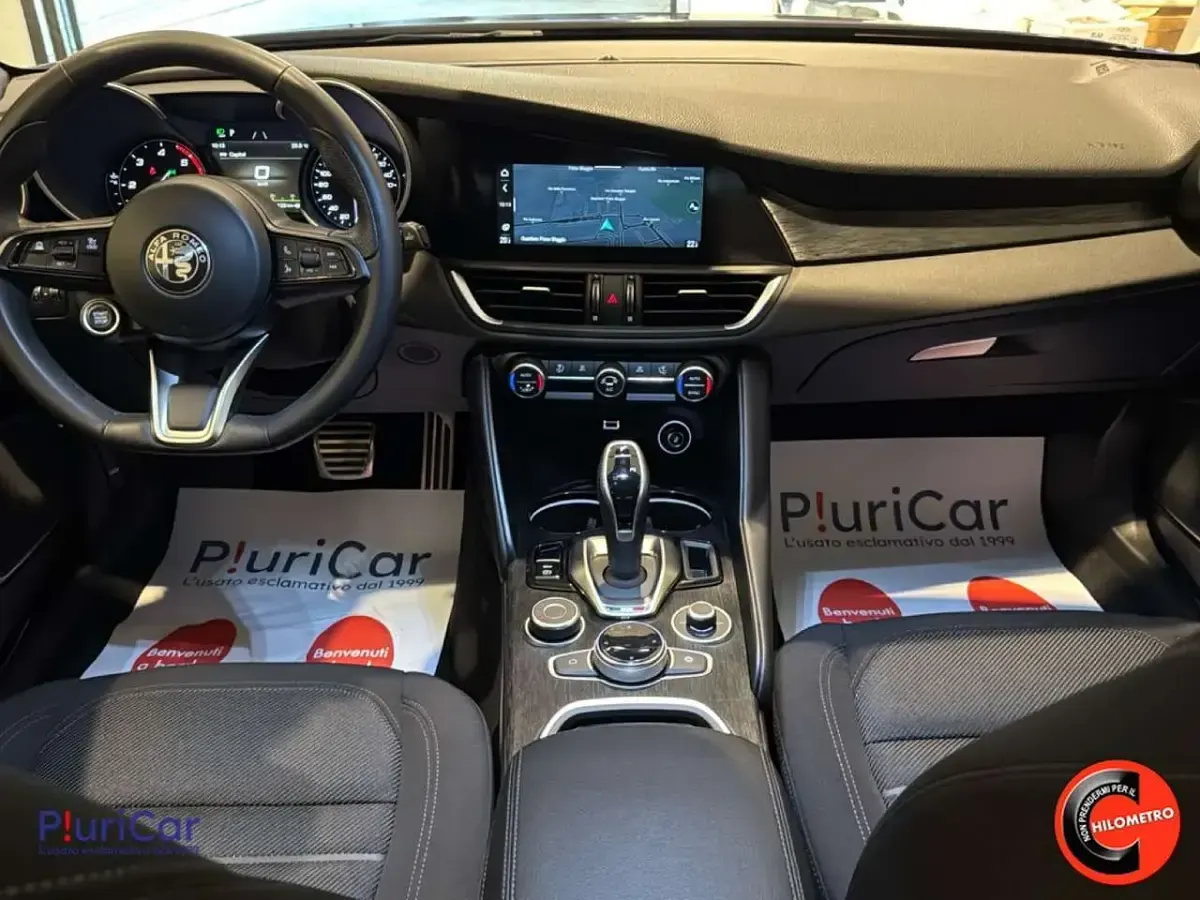 Usata Alfa Romeo Giulia Super 160 CV (117 kW) 2022 Blu/azzurro Berlina