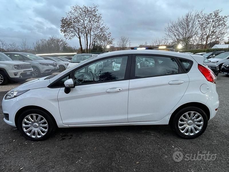 Usata Ford Fiesta Titanium 95 CV (69 kW) 2017 Bianco Berlina
