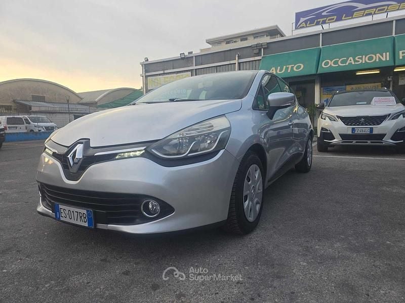 Usata Renault Clio IV 75 CV (55 kW) 2013 Argento Berlina