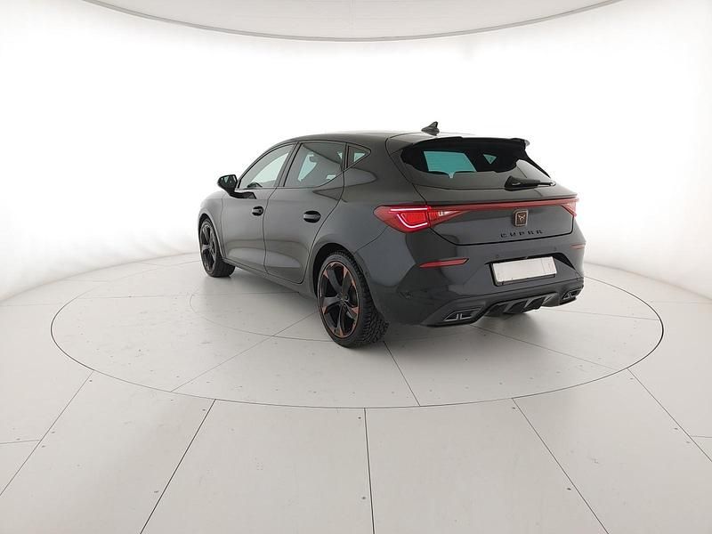 Usata Cupra Leon 150 CV (110 kW) 2023 Nero midnight Berlina