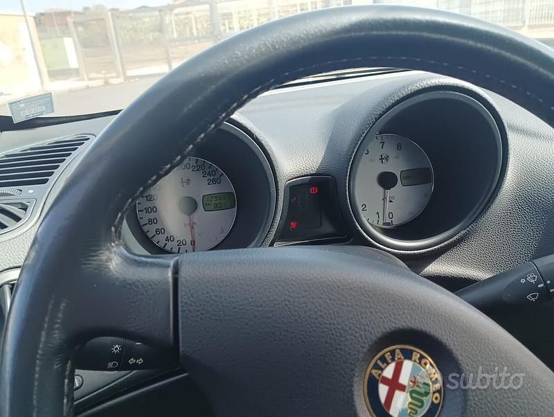 Usata Alfa Romeo 156 190 CV (139 kW) 1999 Grigio Berlina