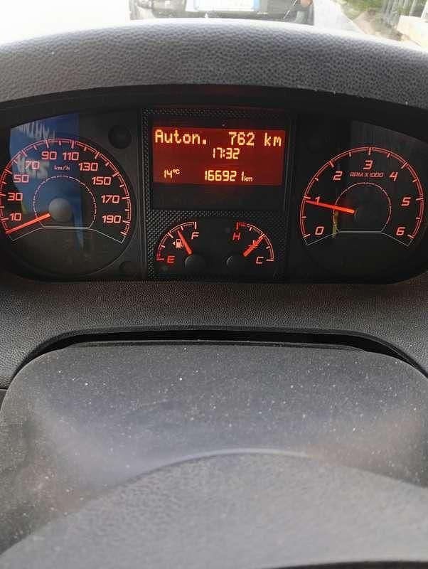 Usata Peugeot Boxer 122 CV (89 kW) 2017 Blu/azzurro Furgone