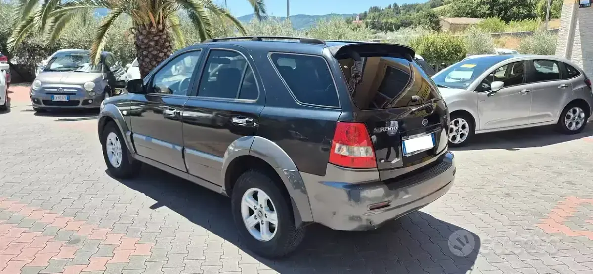 Usata Kia Sorento Active 140 CV (102 kW) 2005 Nero SUV