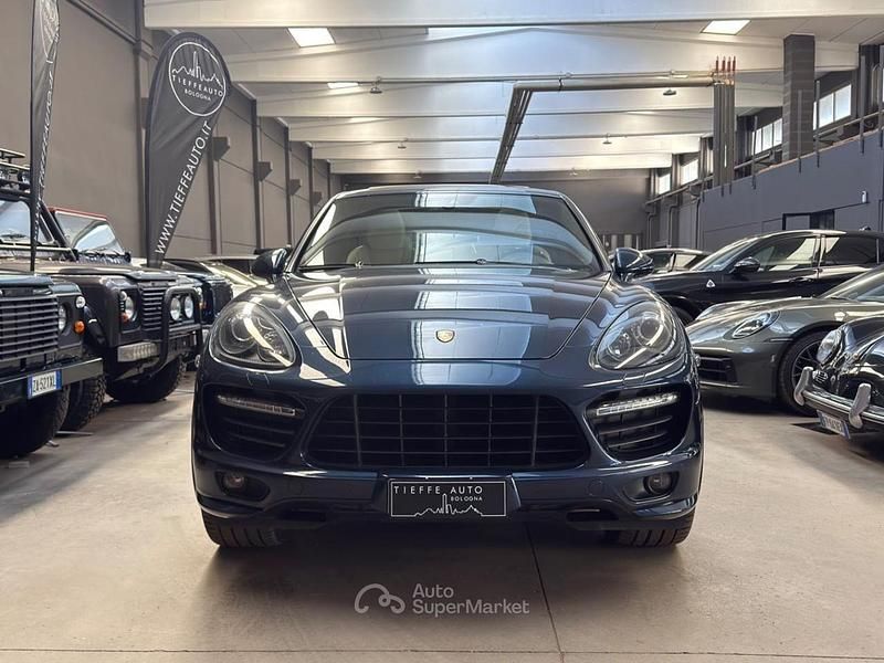 Usata Porsche Cayenne 420 CV (308 kW) 2013 Blu metallizzato SUV