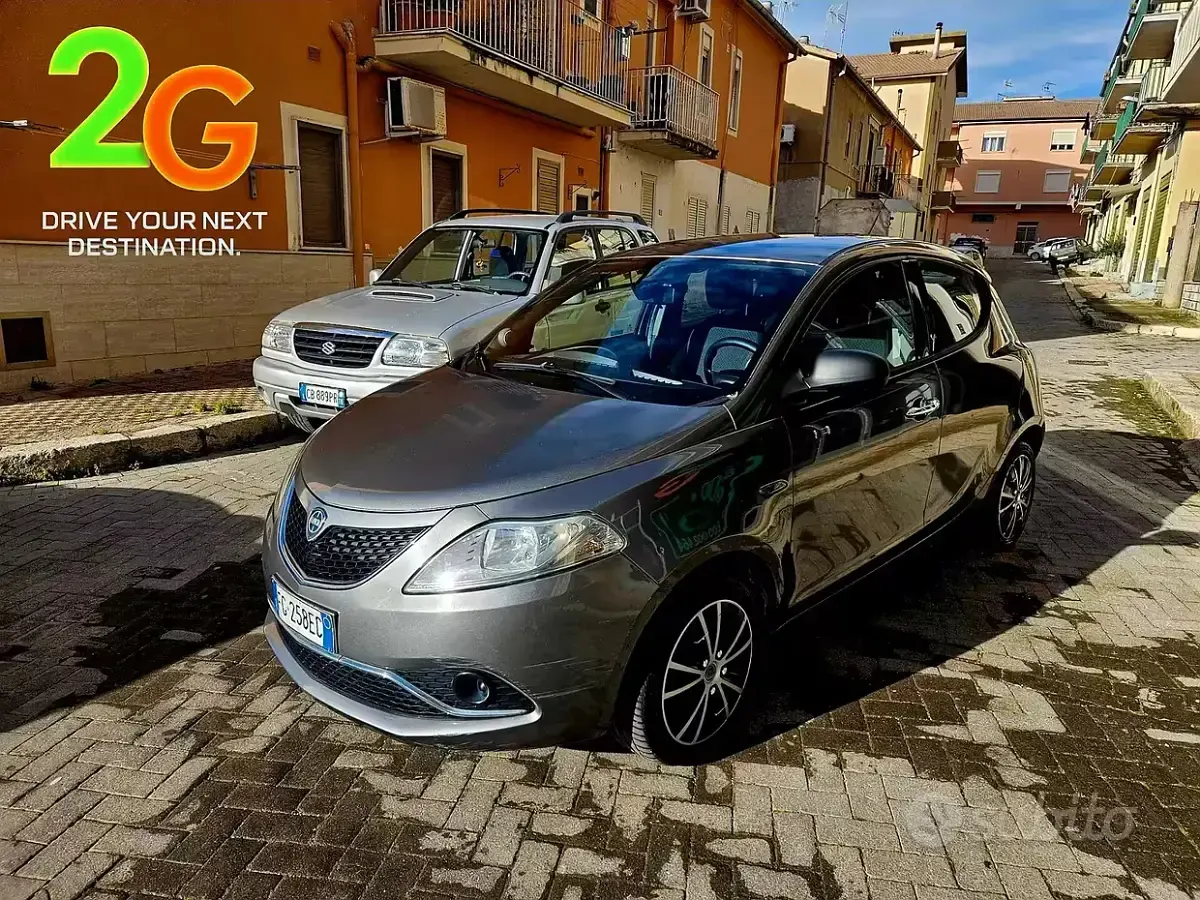 Usata Lancia Ypsilon S 95 CV (69 kW) 2016 Grigio Utilitaria