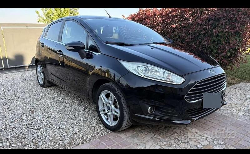 Second-hand Ford Fiesta Titanium 75 CP (55 kW) 2014 Hatchback