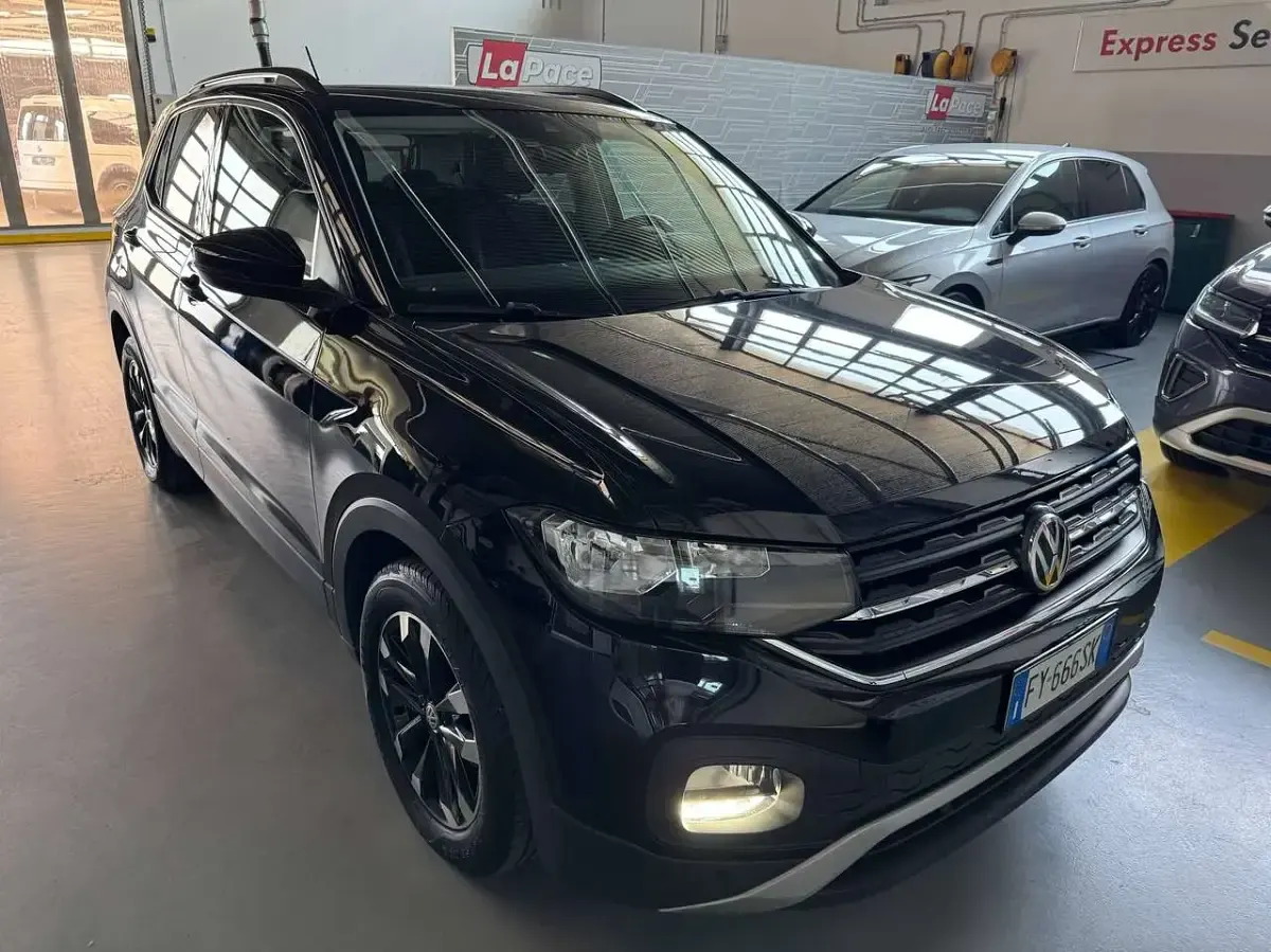 Usata VW T-Cross Style 95 CV (69 kW) 2019 Nero metallizzato SUV