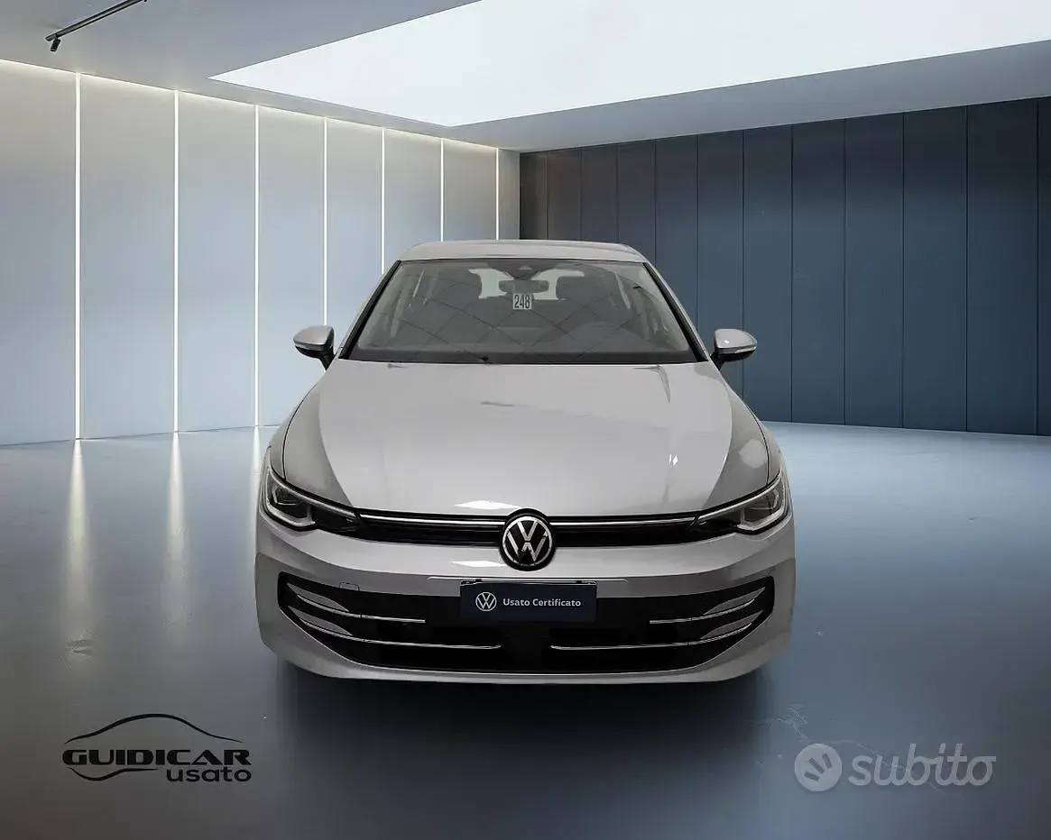 Usata VW Golf VIII Style 150 CV (110 kW) 2025 Grigio Berlina