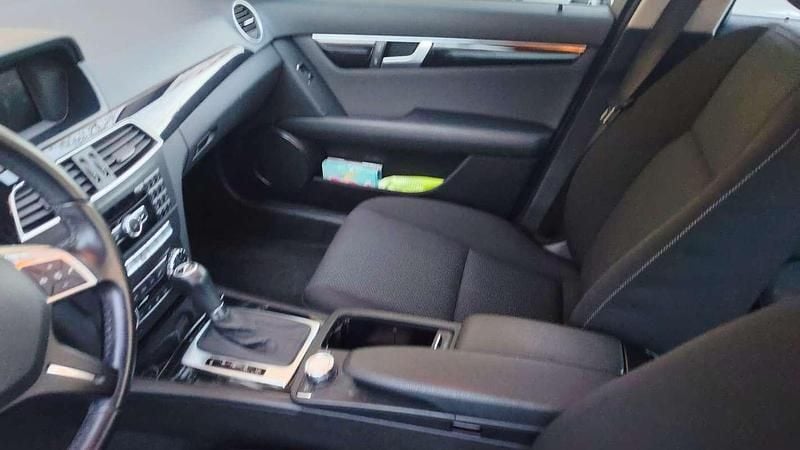 Usata Mercedes C220 Avantgarde 170 CV (125 kW) 2011 Berlina