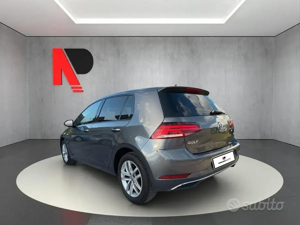 Usata VW Golf VII Comfortline 110 CV (80 kW) 2017 Grigio Berlina
