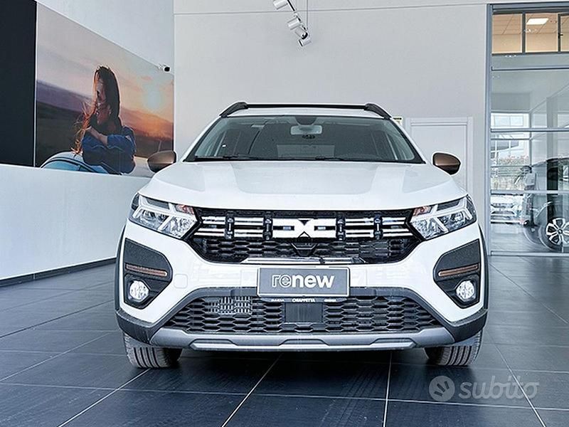 Usata Dacia Jogger Extreme 101 CV (74 kW) 2024 Bianco ghiaccio Monovolume