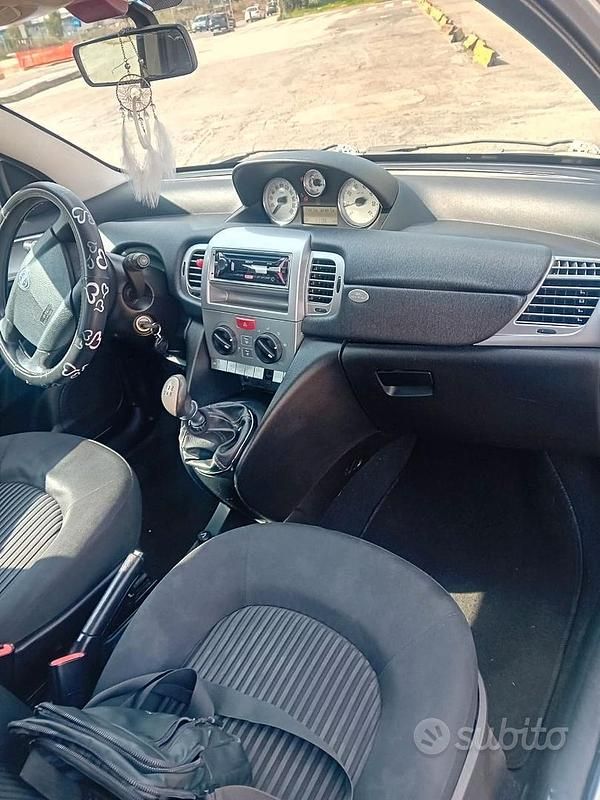 Usata Lancia Ypsilon 2009 Grigio Utilitaria