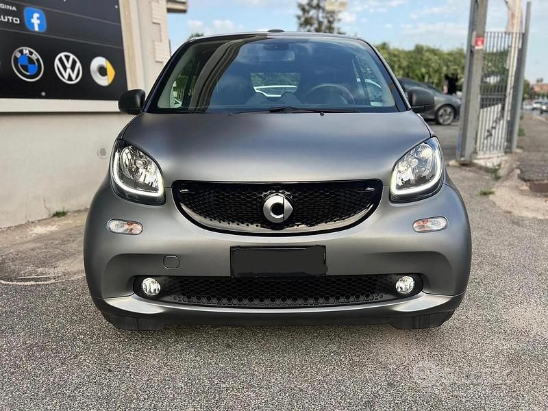 Usata Smart ForTwo Cabrio Passion 90 CV (66 kW) 2019 Grigio Cabrio