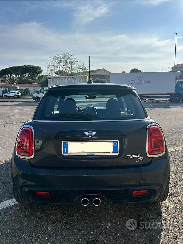 Usata Mini Cooper SD 170 CV (125 kW) 2018 Utilitaria