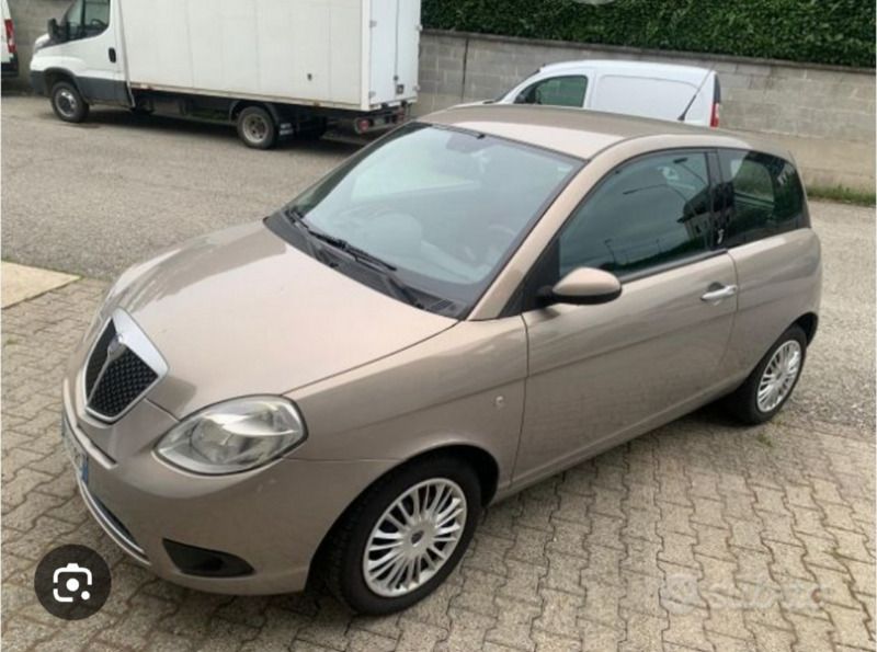 Usata Lancia Ypsilon 80 CV (58 kW) 2009 Grigio Utilitaria
