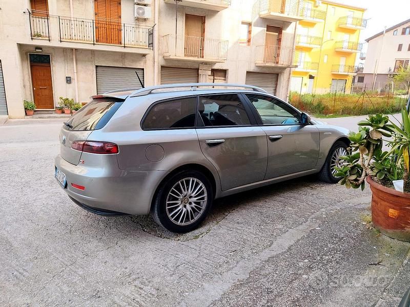 Usata Alfa Romeo 159 170 CV (125 kW) 2012 Berlina