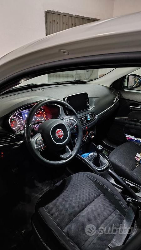 Usata Fiat Tipo 120 CV (88 kW) 2018 Bianco Utilitaria