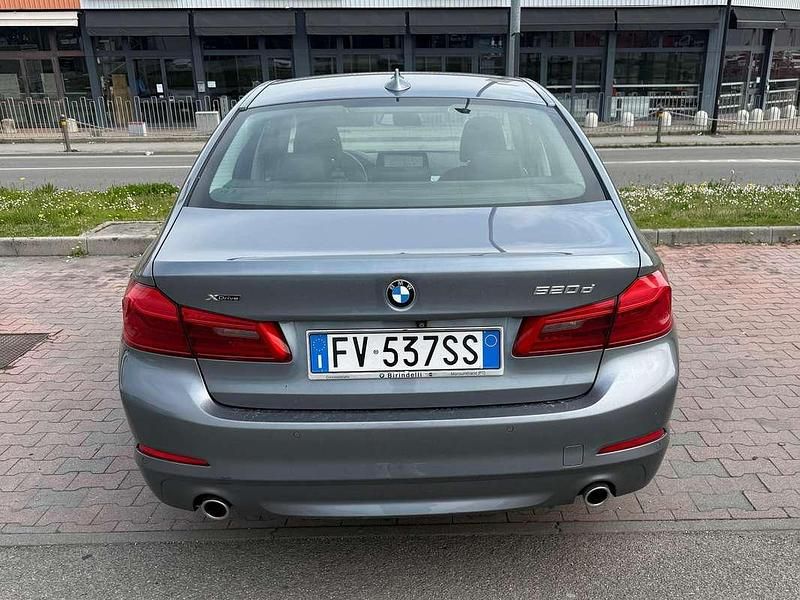 Usata BMW 520 Luxury Line 190 CV (139 kW) 2019 Argento Berlina