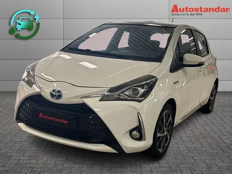 Usata Toyota Yaris Style 101 CV (74 kW) 2017 Utilitaria