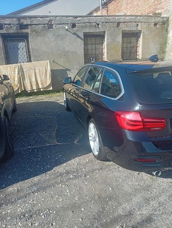 Usata BMW 316 Sport Line 116 CV (85 kW) 2016 Nero Station wagon