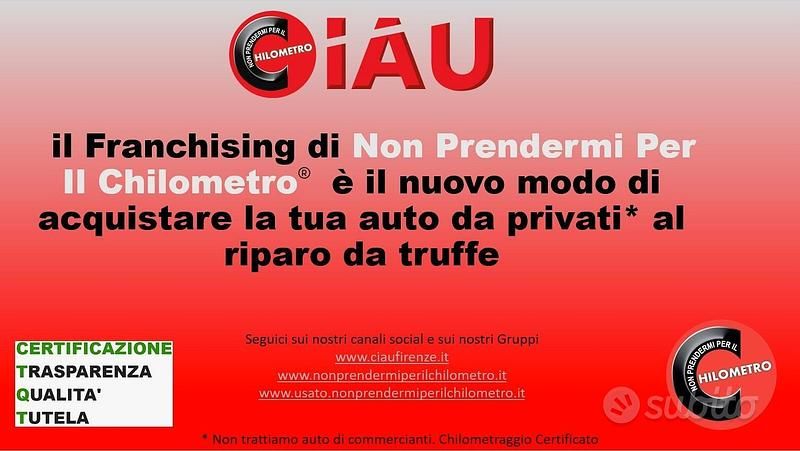 Usado BMW 118 Advantage 140 HP (102 kW) 2020 Cinzento Citadino