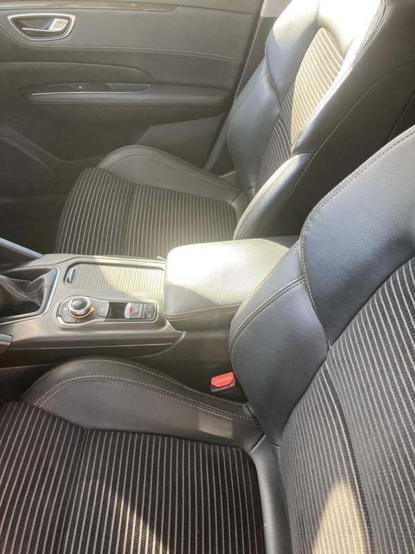 Grigio Usata 2017 Renault Talisman Intens Station wagon | 10.000 € (Super prezzo) - Immagine 1/4