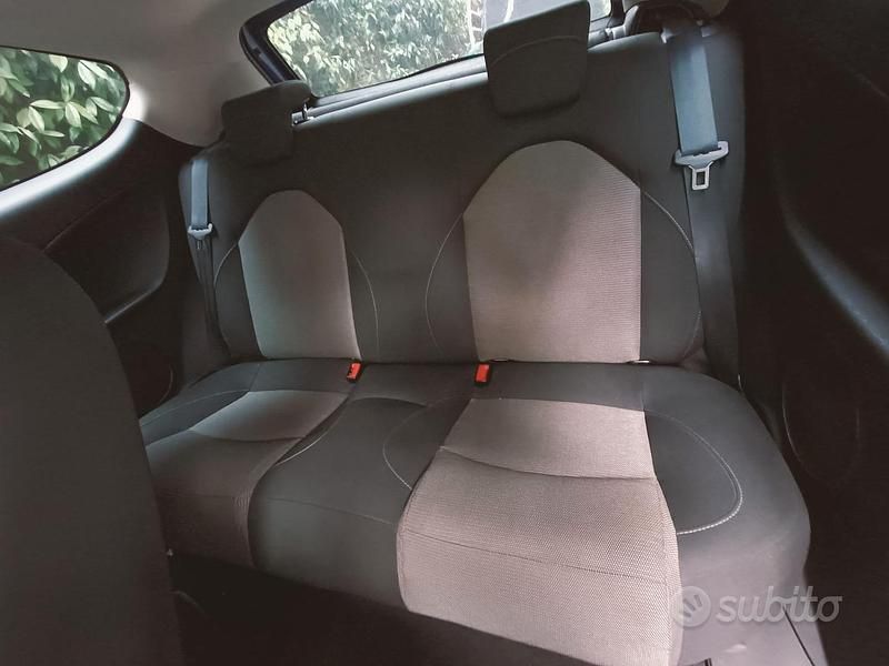 Usata Alfa Romeo MiTo 95 CV (69 kW) 2012 Blu Utilitaria