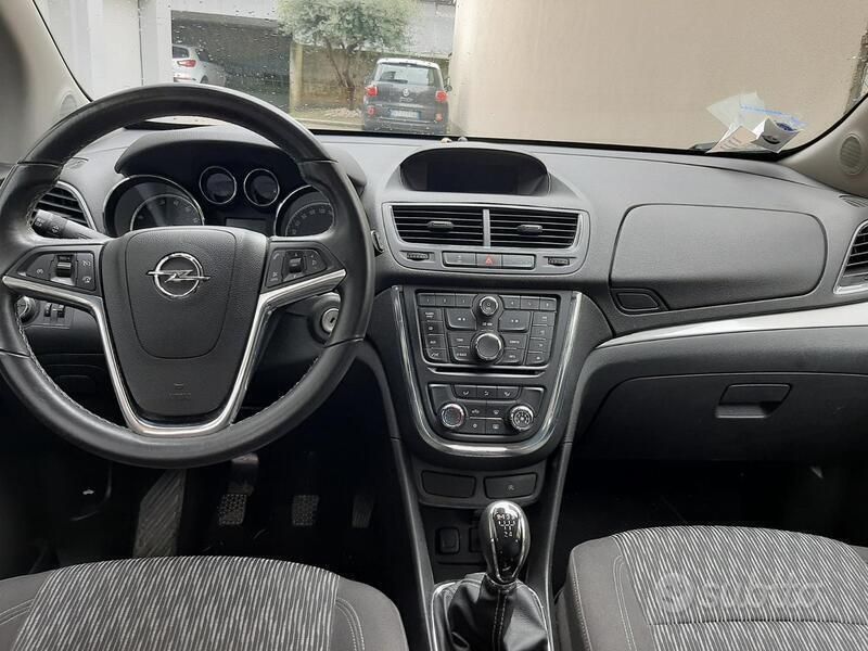 Usata Opel Mokka 140 CV (102 kW) 2014 Grigio SUV