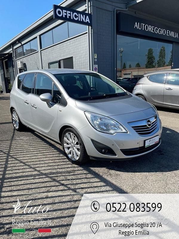 Usata Opel Meriva Cosmo 120 CV (88 kW) 2011 Grigio Monovolume