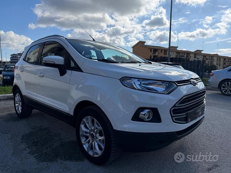Usata Ford Ecosport Titanium 95 CV (69 kW) 2015 Bianco SUV
