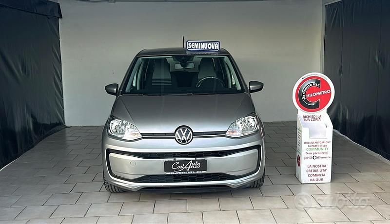 Usata VW up! 65 CV (47 kW) 2021 Grigio Utilitaria