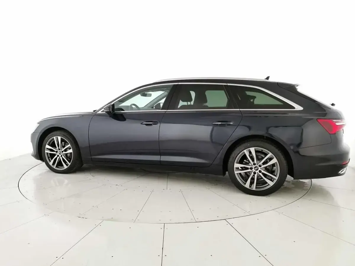 Usata Audi A6 Business 204 CV (150 kW) 2023 Blu Station wagon